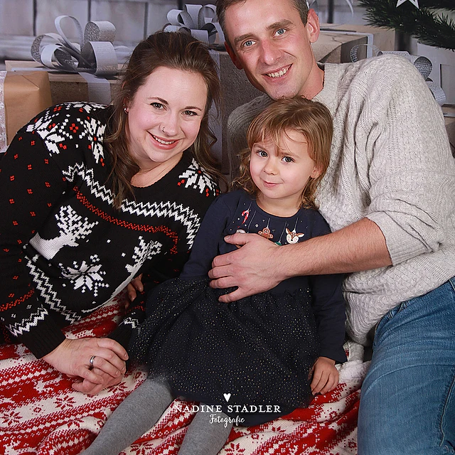 Fotostudio Wuppertal. Fotoshooting Wuppertal, Fotograf Wuppertal, Familienfoto Wuppertal, Fotografin Wuppertal, Weihnachtsfoto Wuppertal, Weihnachten Wuppertal