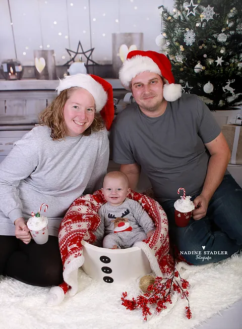 Familienfotoshooting Wuppertal, Weihnachtsfotos Wuppertal, Fotostudio, Fotoshooting, Fotograf, Fotografin, Familienfotografie, Familienfoto, Familienfotos, Familienfotograf Wuppertal, Weihnachtsfoto Wuppertal