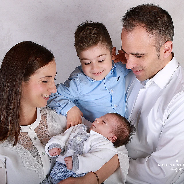 Fotostudio Wuppertal. Fotoshooting Wuppertal, Fotograf Wuppertal, Familienfoto Wuppertal, Fotografin Wuppertal